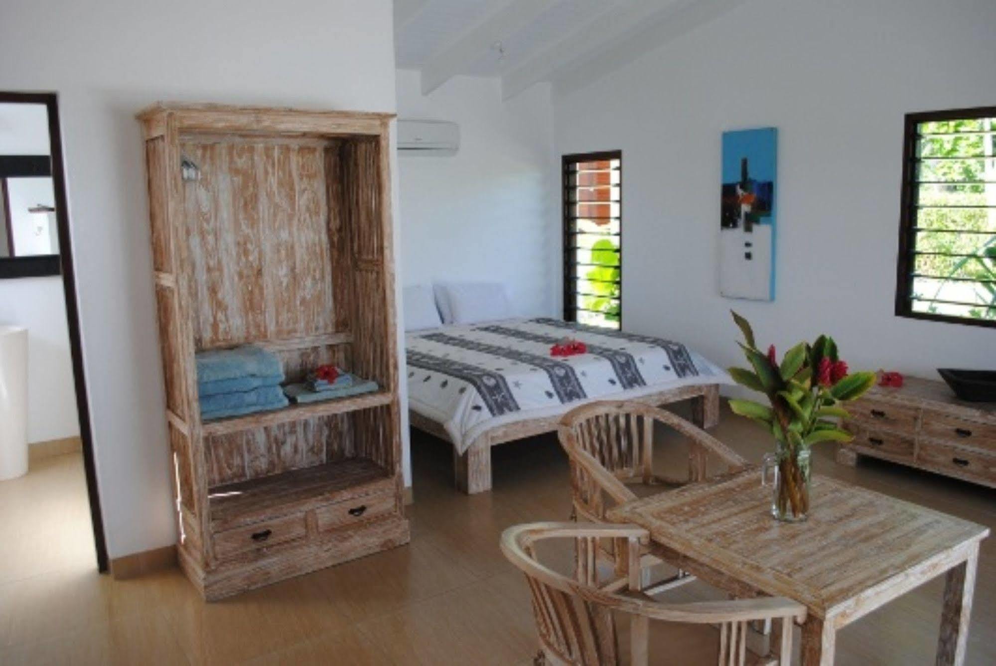 Angelfish Cove Villas Порт Вила Екстериор снимка