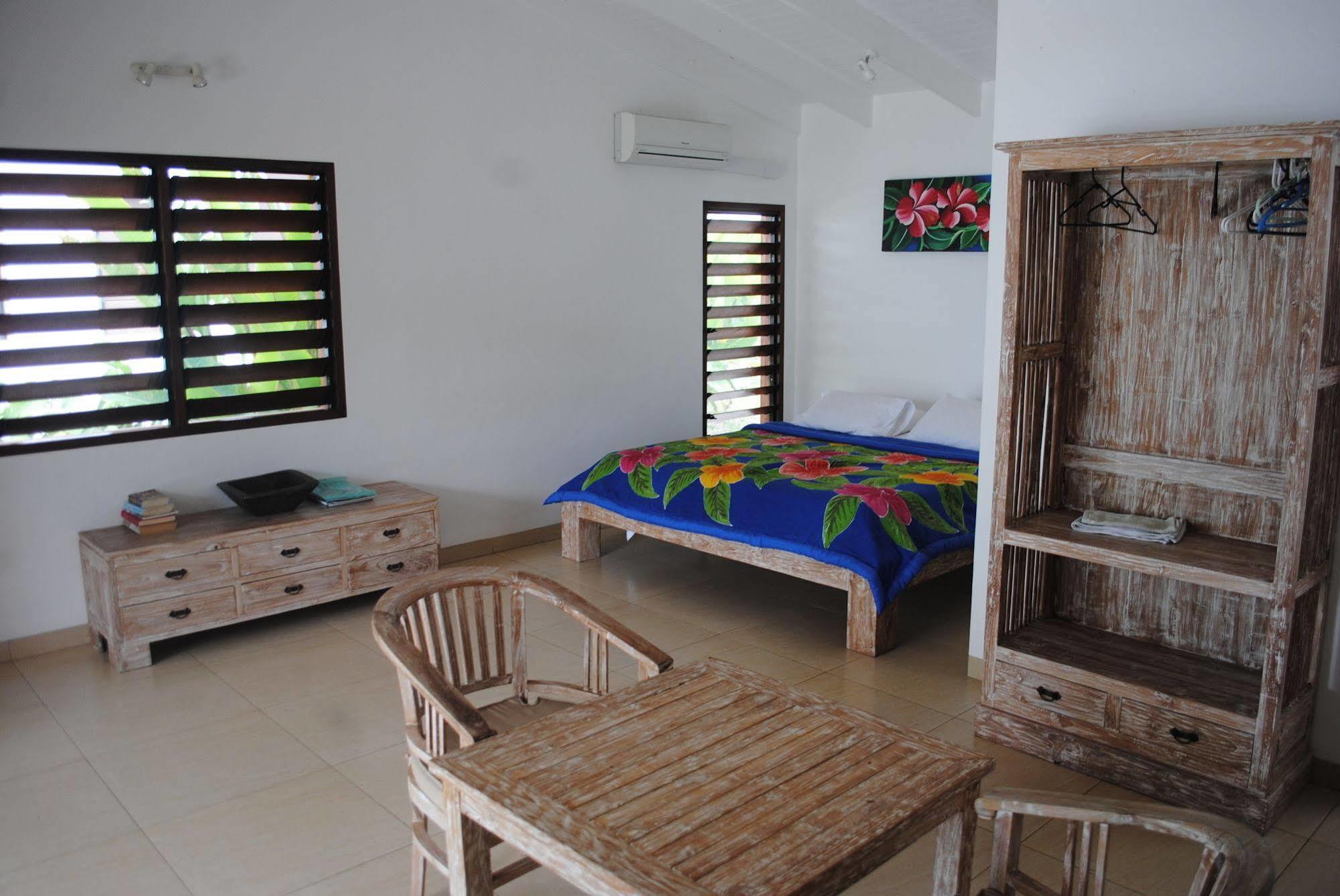 Angelfish Cove Villas Порт Вила Екстериор снимка